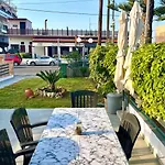 Beachfront Garden By Interhome بيت للعطل