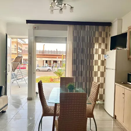 Beachfront Garden By Interhome Vakantiehuis Chania (Crete)